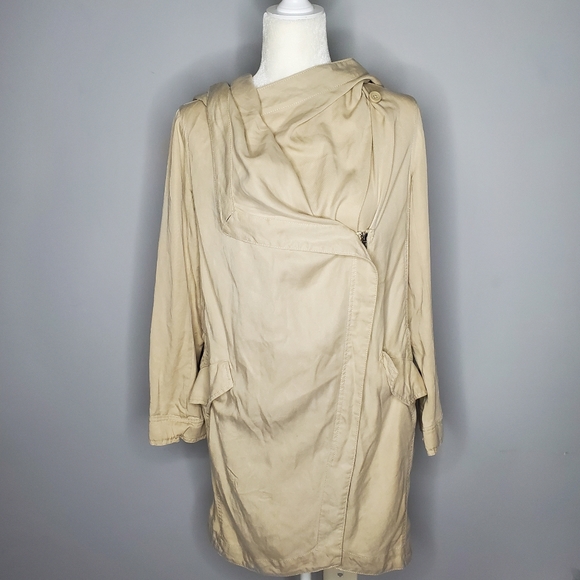 Silence + Noise - Waylin Asymmetrical Park… - Picture 4 of 8